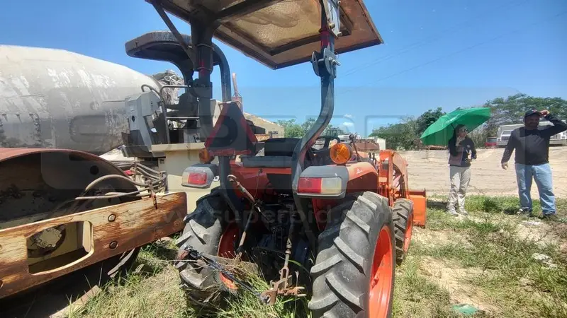 TRACTOR AGRICOLA KUBOTA L3200D 2013 POT. 31,9 HP, CAP. 102 TON, Ubic.: TURBACO, BOLIVAR — imagen 8 de 8