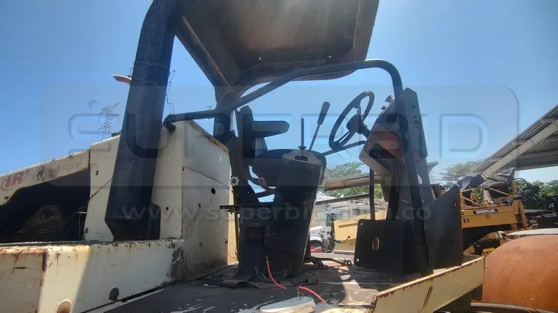 VIBROCOMPACTADOR INGERSOLL RAND SD100DC 2006 POT. 125 HP, CAP. 10 TON, Ubic.: TURBACO, BOLIVAR — imagen 6 de 8