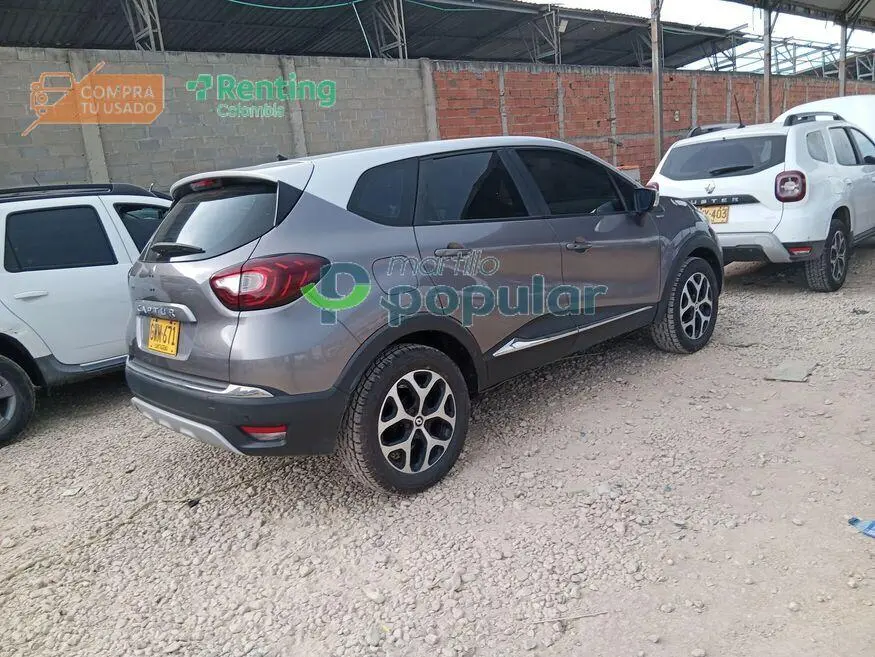 Camioneta Renault CAPTUR 2022 — imagen 3 de 12