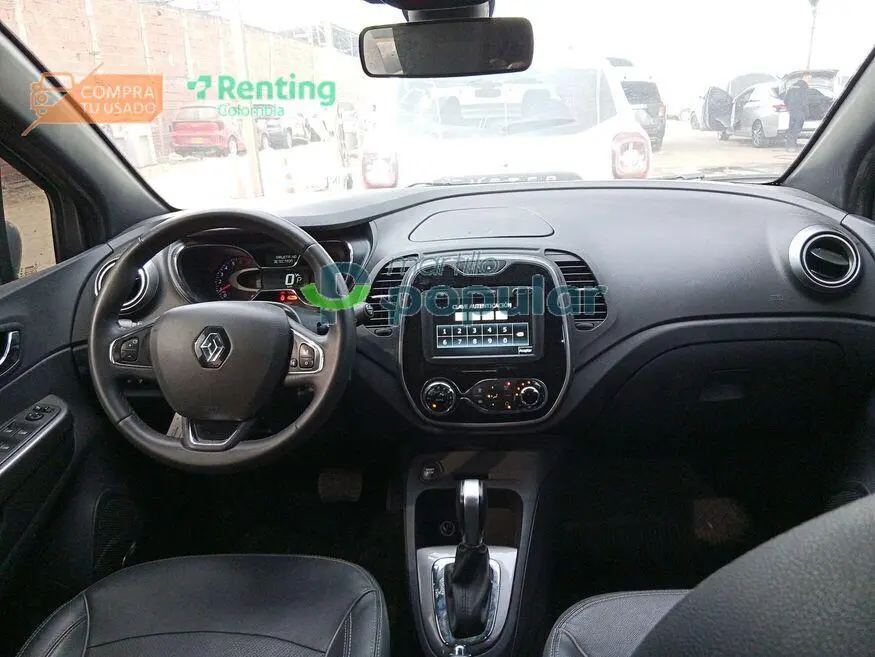 Camioneta Renault CAPTUR 2022 — imagen 8 de 12
