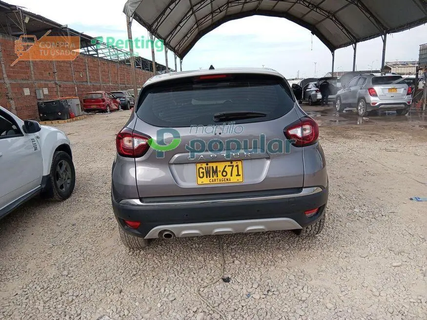 Camioneta Renault CAPTUR 2022 — imagen 10 de 12