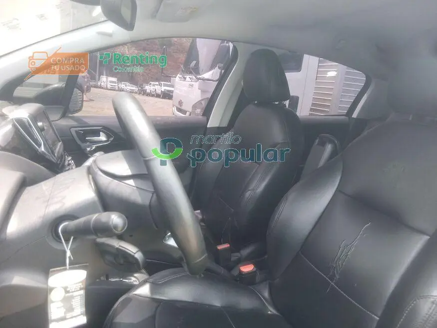 Automóvil Peugeot 2008 2017 — imagen 9 de 12
