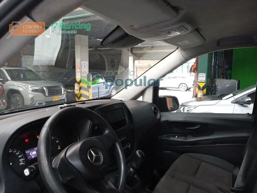 Camioneta Mercedes Benz VITO 2018 — imagen 8 de 12
