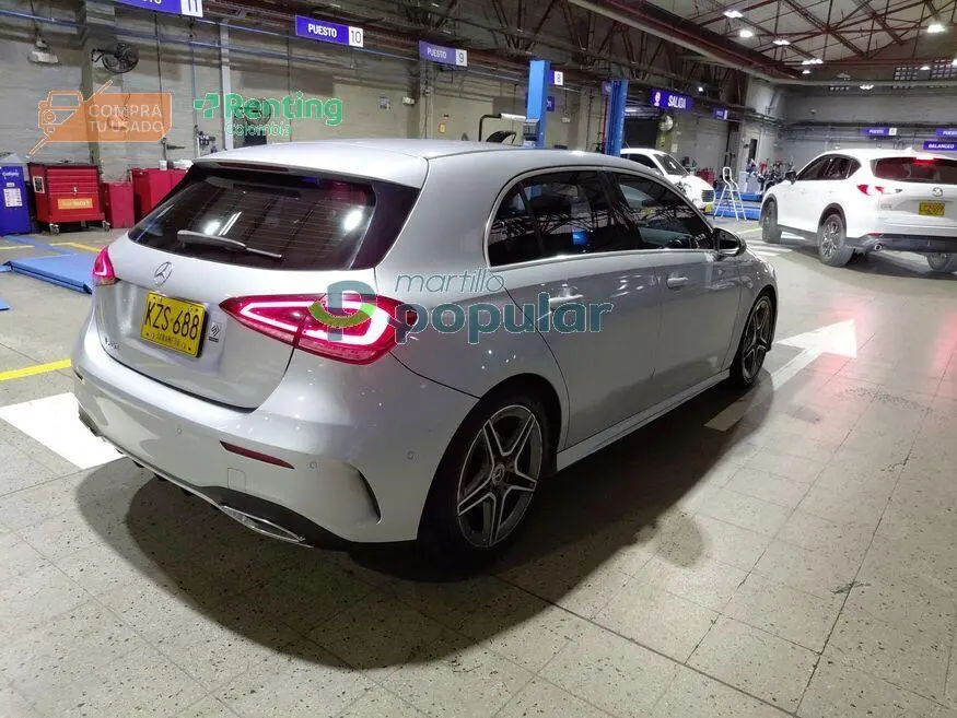 Automóvil Mercedes Benz A 200 2022