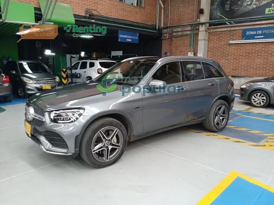 Camioneta Mercedes Benz GLC300E 2022 — imagen 4 de 12