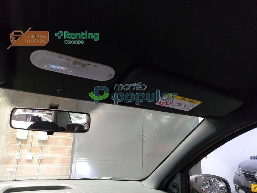 Automóvil Renault Logan 2025 — imagen 3 de 12