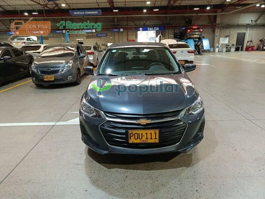 Automóvil Chevrolet Onix 2025 — imagen 2 de 12