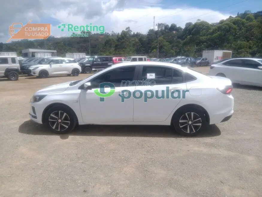 Automóvil Chevrolet Onix 2026 — imagen 4 de 12