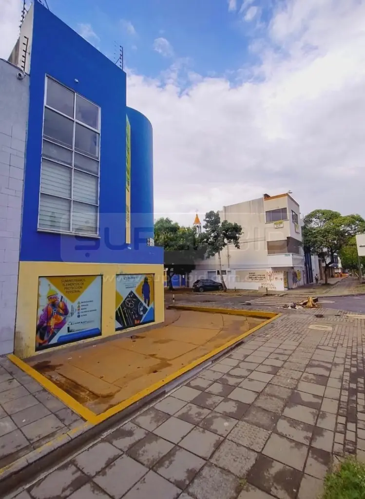 TERRENO CON EDIFICIO COMERCIAL, 3 PISOS, BARRIO POPULAR DE 429 M2 UBIC.: CALI — imagen 2 de 8