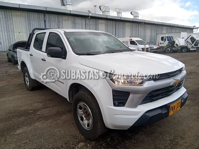 Chevrolet Colorado wt ls 4x4 mt - 2025 - 331 - Bogotá — imagen 5 de 8