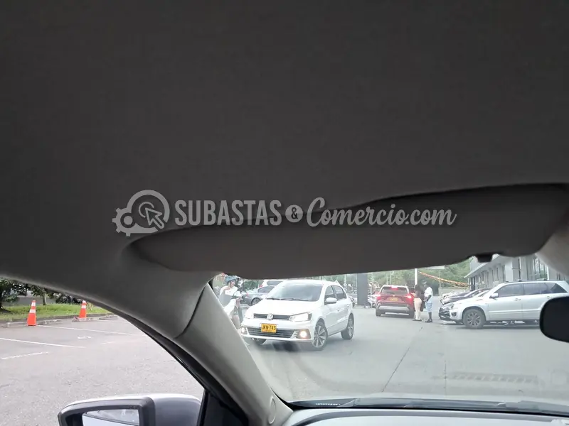 Chevrolet Onix nb lt turbo at - 2025 - 123 - Medellín — imagen 3 de 8