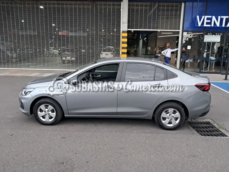 Chevrolet Onix nb lt turbo at - 2025 - 123 - Medellín — imagen 8 de 8