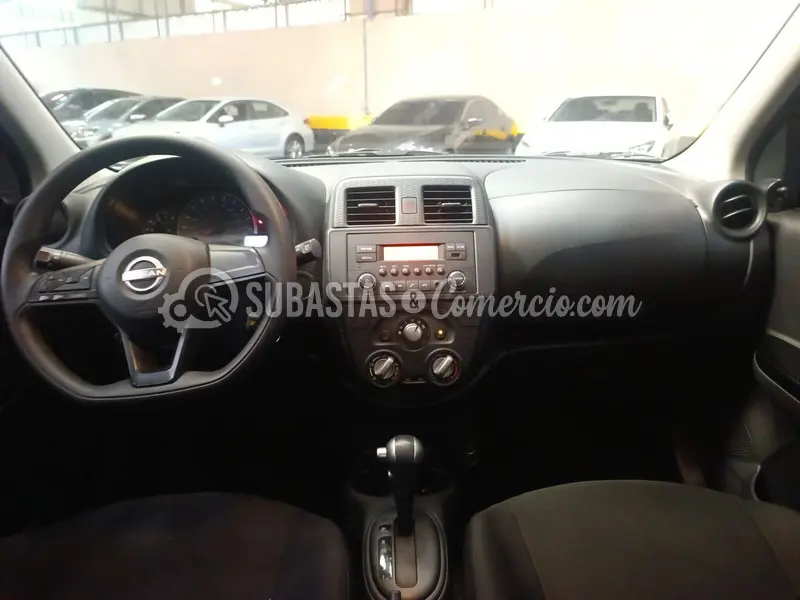 Nissan New march 1.6l — imagen 2 de 8