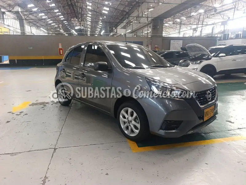 Nissan New march 1.6l — imagen 5 de 8