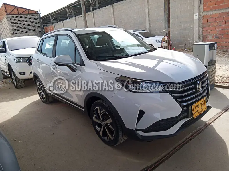 Changan Cs15 pro luxury 1.5l - 2023 - 297 - Barranquilla — imagen 5 de 8