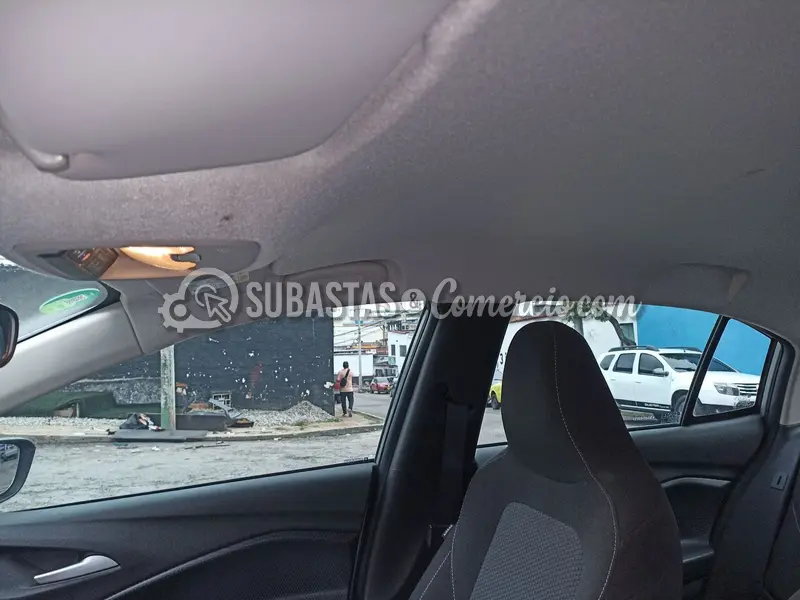 Chevrolet Onix nb lt turbo at - 2025 - 573 - Bucaramanga — imagen 4 de 8