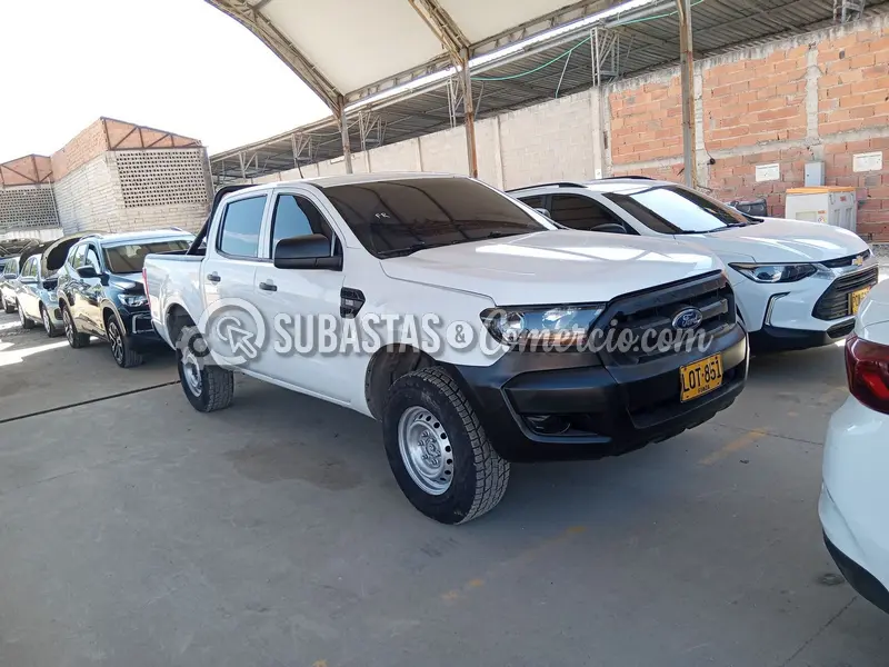 Ford Ranger xl 3.2l diesel 4x4 - 2023 - 851 - Barranquilla — imagen 5 de 8