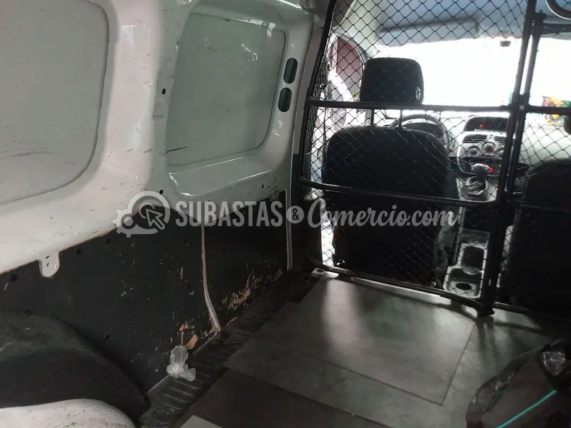 Renault Kangoo ze maxi (eléctrica) 44 kw - 2020 - 315 - Bogotá — imagen 3 de 8