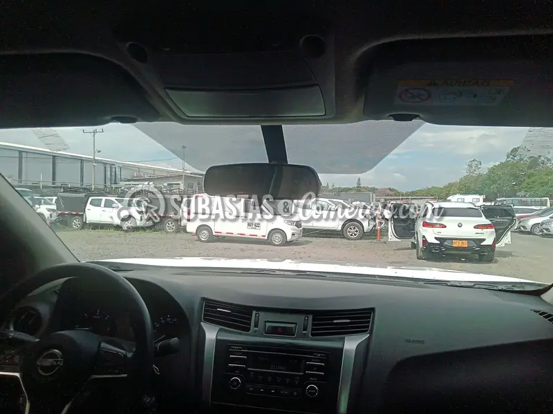 Nissan Frontier 2.3l t.diesel dc se mt 4x4 dh aa chasis - 2024 - 910 - — imagen 2 de 8