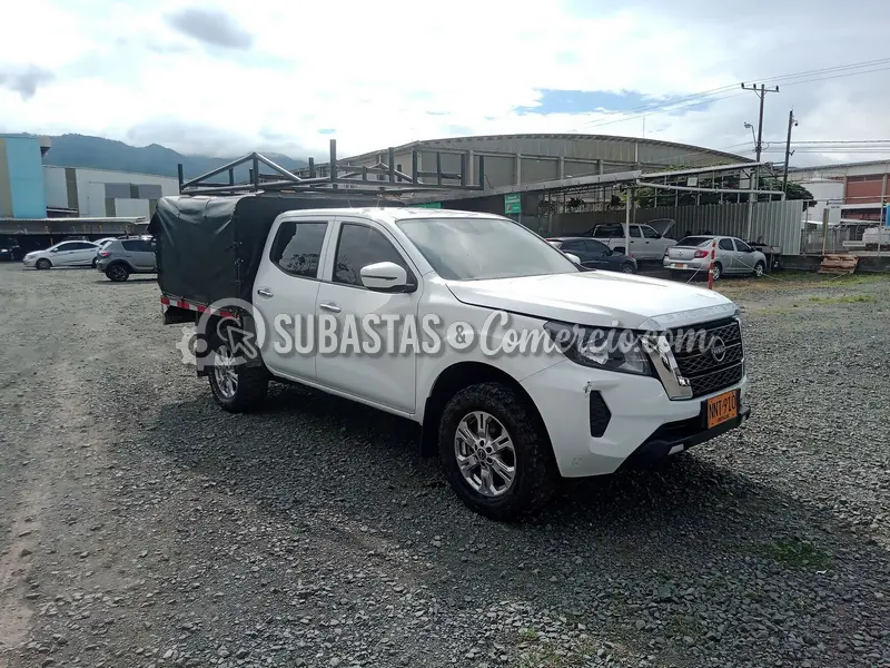 Nissan Frontier 2.3l t.diesel dc se mt 4x4 dh aa chasis - 2024 - 910 - — imagen 5 de 8
