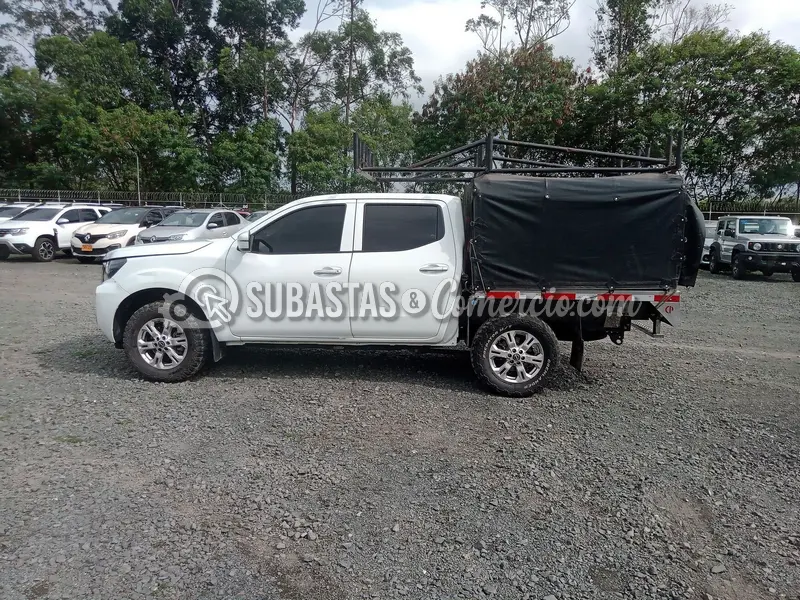 Nissan Frontier 2.3l t.diesel dc se mt 4x4 dh aa chasis - 2024 - 910 - — imagen 8 de 8