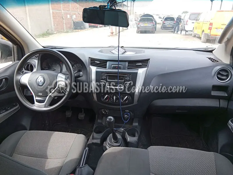 Renault Alaskan cargo - 2023 - 692 - Barranquilla — imagen 2 de 8