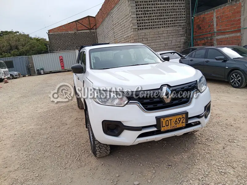 Renault Alaskan cargo - 2023 - 692 - Barranquilla — imagen 6 de 8