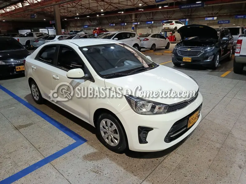 Kia Soluto emotion mt - 2026 - 634 - Medellín — imagen 5 de 8
