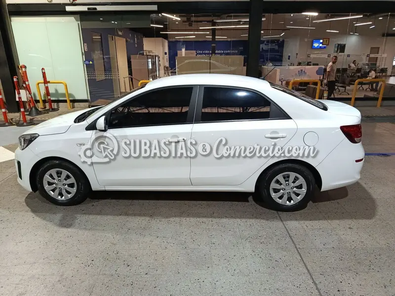 Kia Soluto emotion mt - 2026 - 634 - Medellín — imagen 8 de 8