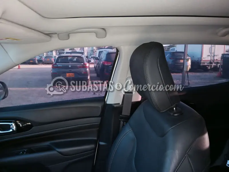 Jeep Compass 1.3 limited plus - 2025 - 408 - Barranquilla — imagen 4 de 8