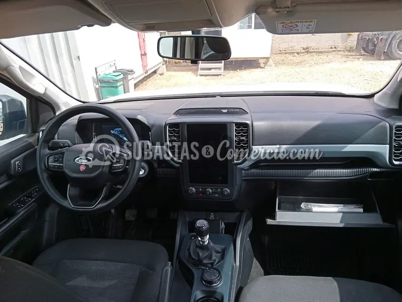 Ford Ranger xl 4x4 mt 2.0 diesel dc - 2024 - 306 - Barranquilla — imagen 2 de 8