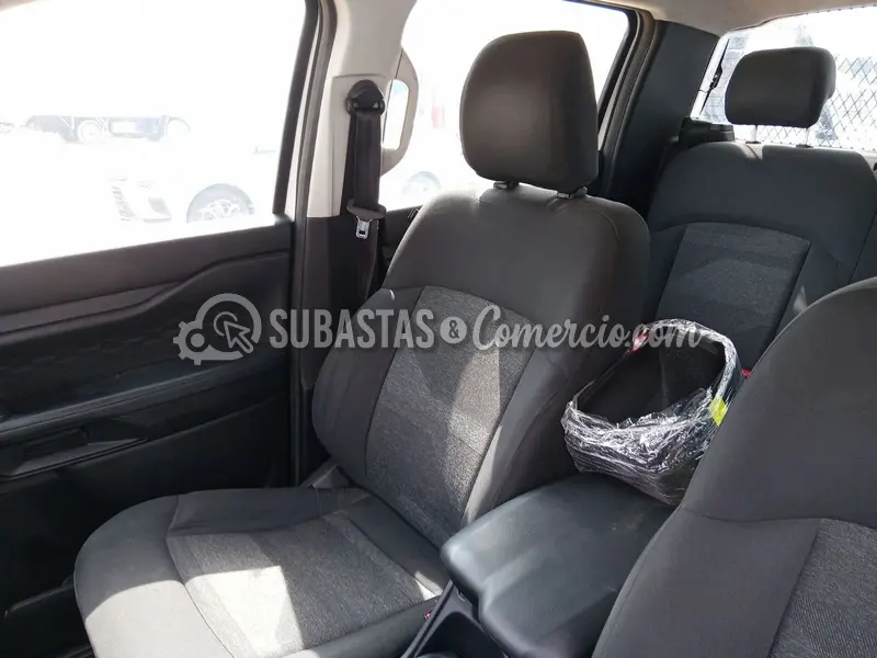 Ford Ranger xl 4x4 mt 2.0 diesel dc - 2024 - 306 - Barranquilla — imagen 4 de 8