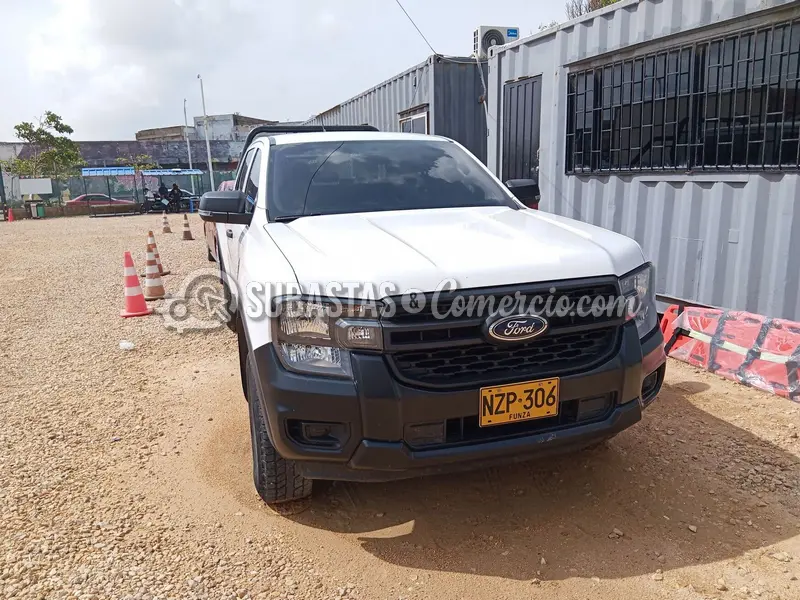 Ford Ranger xl 4x4 mt 2.0 diesel dc - 2024 - 306 - Barranquilla — imagen 6 de 8