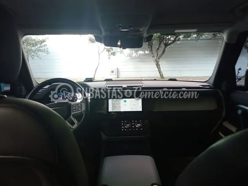 Land rover Defender first edition 3.0 híbrida - 2020 - 867 - Bogotá — imagen 2 de 8