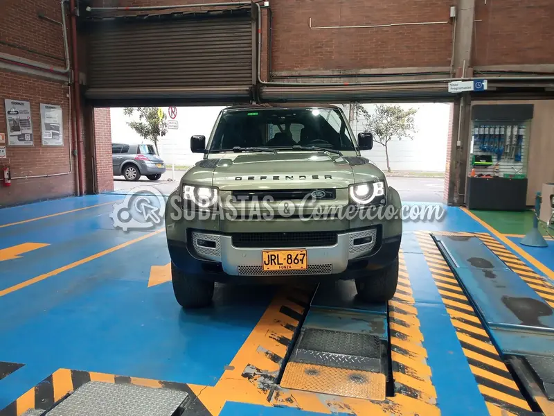 Land rover Defender first edition 3.0 híbrida - 2020 - 867 - Bogotá — imagen 6 de 8