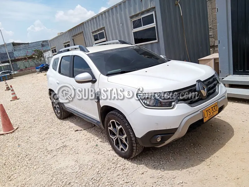 Renault Duster iconic 1.3t 4x4 mt - 2024 - 332 - Barranquilla — imagen 5 de 8
