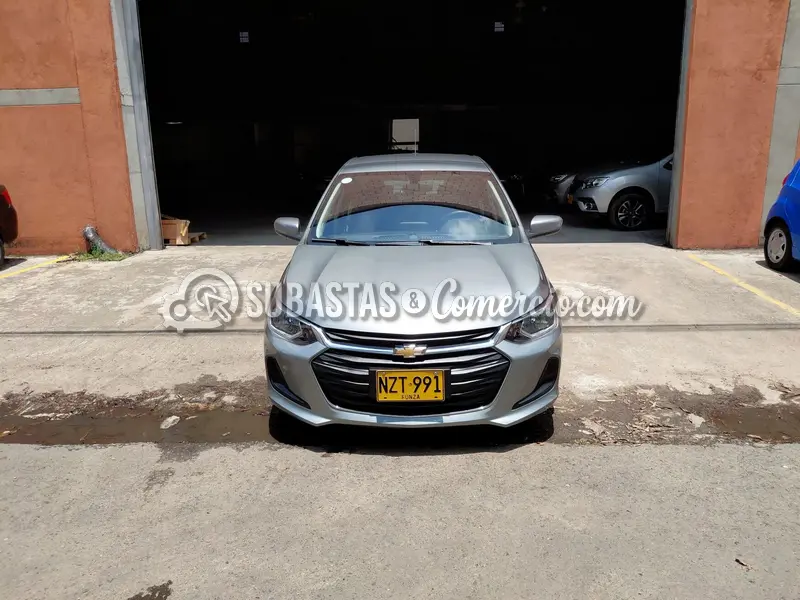 Chevrolet Onix nb lt turbo at - 2025 - 991 - Medellín — imagen 3 de 8