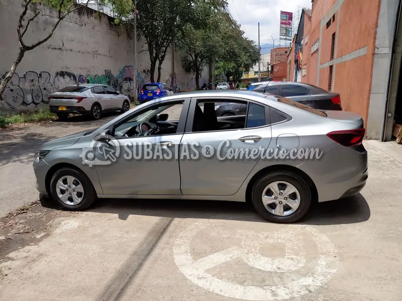 Chevrolet Onix nb lt turbo at - 2025 - 991 - Medellín — imagen 5 de 8