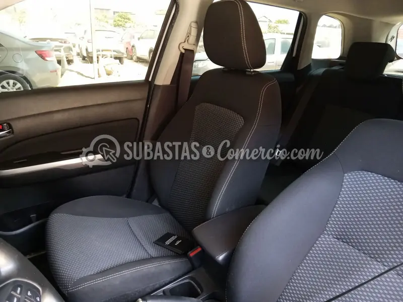 Suzuki Vitara mc 2wd at gl+ - 2023 - 773 - Barranquilla — imagen 4 de 8