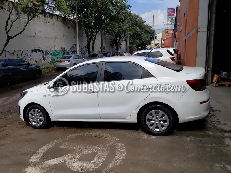 Kia Soluto emotion mt - 2025 - 332 - Caldas — imagen 8 de 8