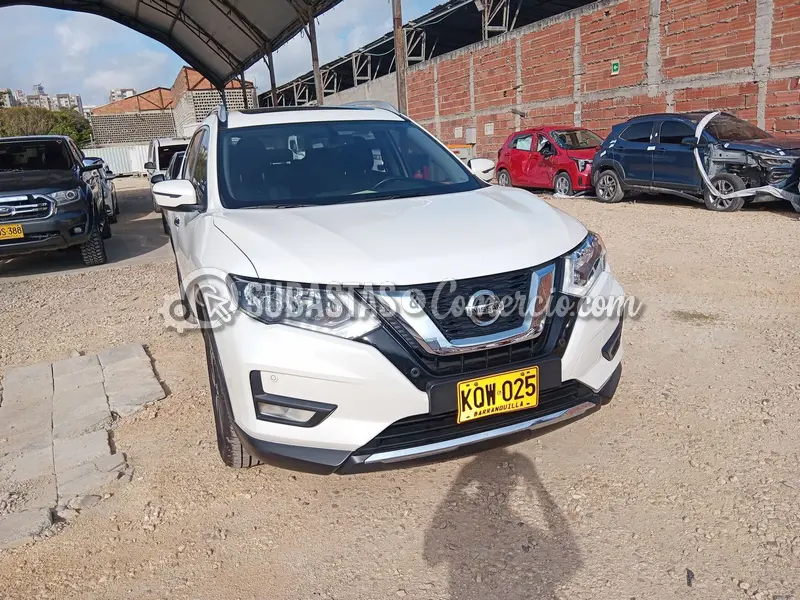 Nissan New x-trail advance 2.5l 2wd aut cvt connect - 2022 - 025 - Bar — imagen 6 de 8