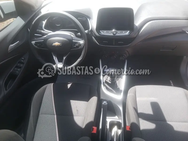 Chevrolet Onix nb lt turbo mt - 2025 - 502 - Caldas — imagen 2 de 8