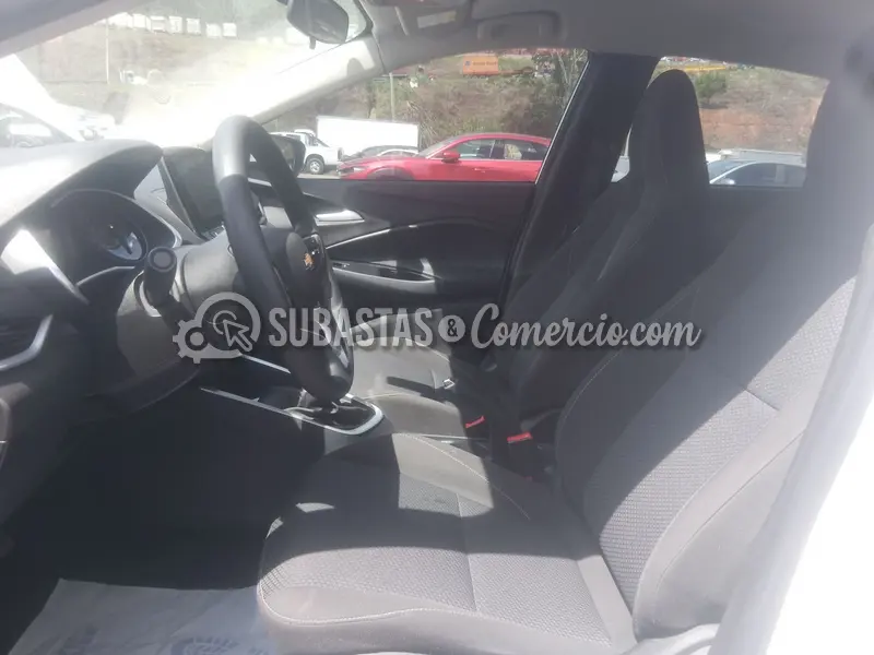 Chevrolet Onix nb lt turbo mt - 2025 - 502 - Caldas — imagen 3 de 8