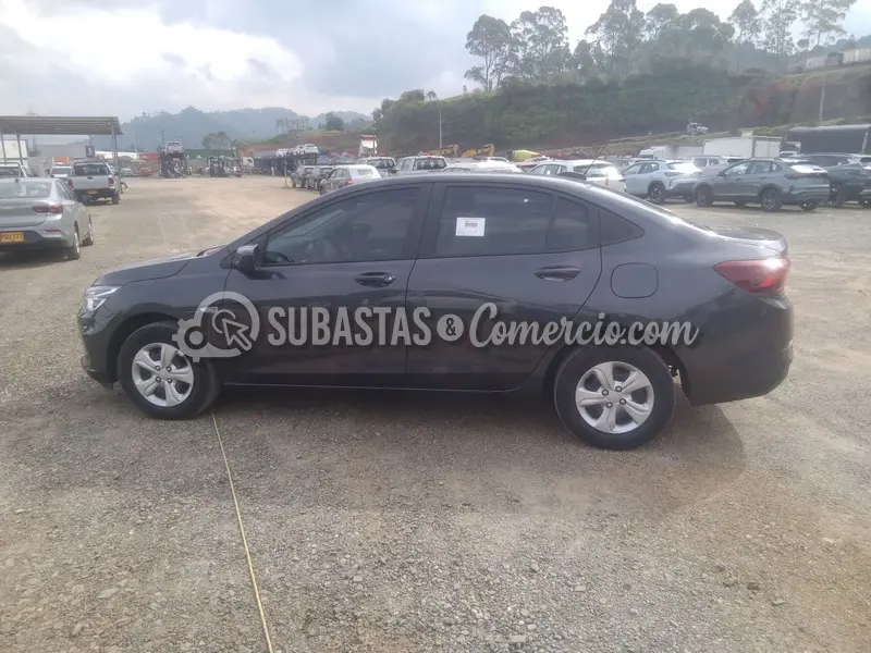 Chevrolet Onix nb lt turbo at - 2025 - 105 - Caldas — imagen 8 de 8