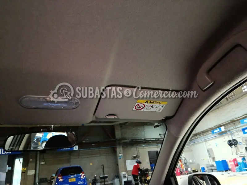 Nissan New march 1.6l — imagen 4 de 8