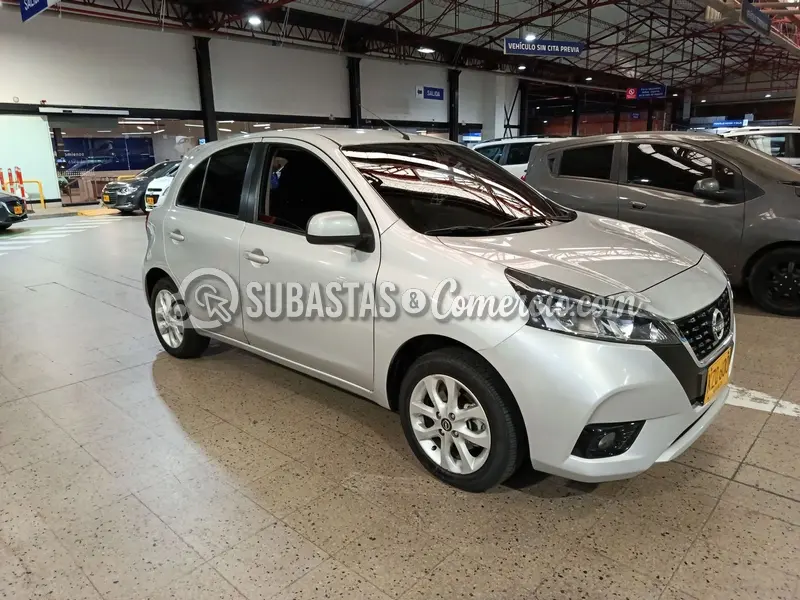 Nissan New march 1.6l — imagen 5 de 8
