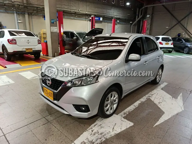 Nissan New march 1.6l — imagen 7 de 8