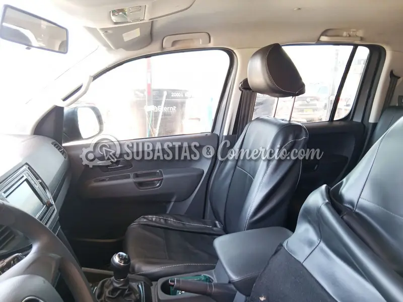 Volkswagen Amarok trendline — imagen 3 de 8