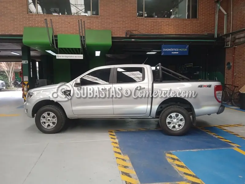 Ford Ranger xls diesel mt dc - 2023 - 404 - Bogotá — imagen 8 de 8