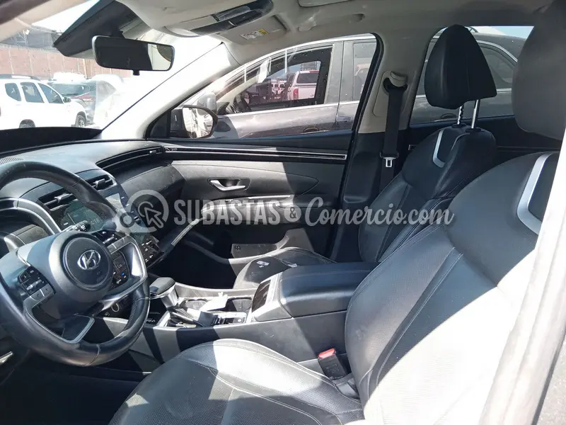Hyundai Tucson limited at 4x4 - 2023 - 542 - Barranquilla — imagen 3 de 8